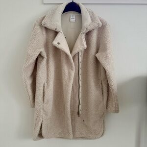 Andar Cozy Cream Sherpa Jacket